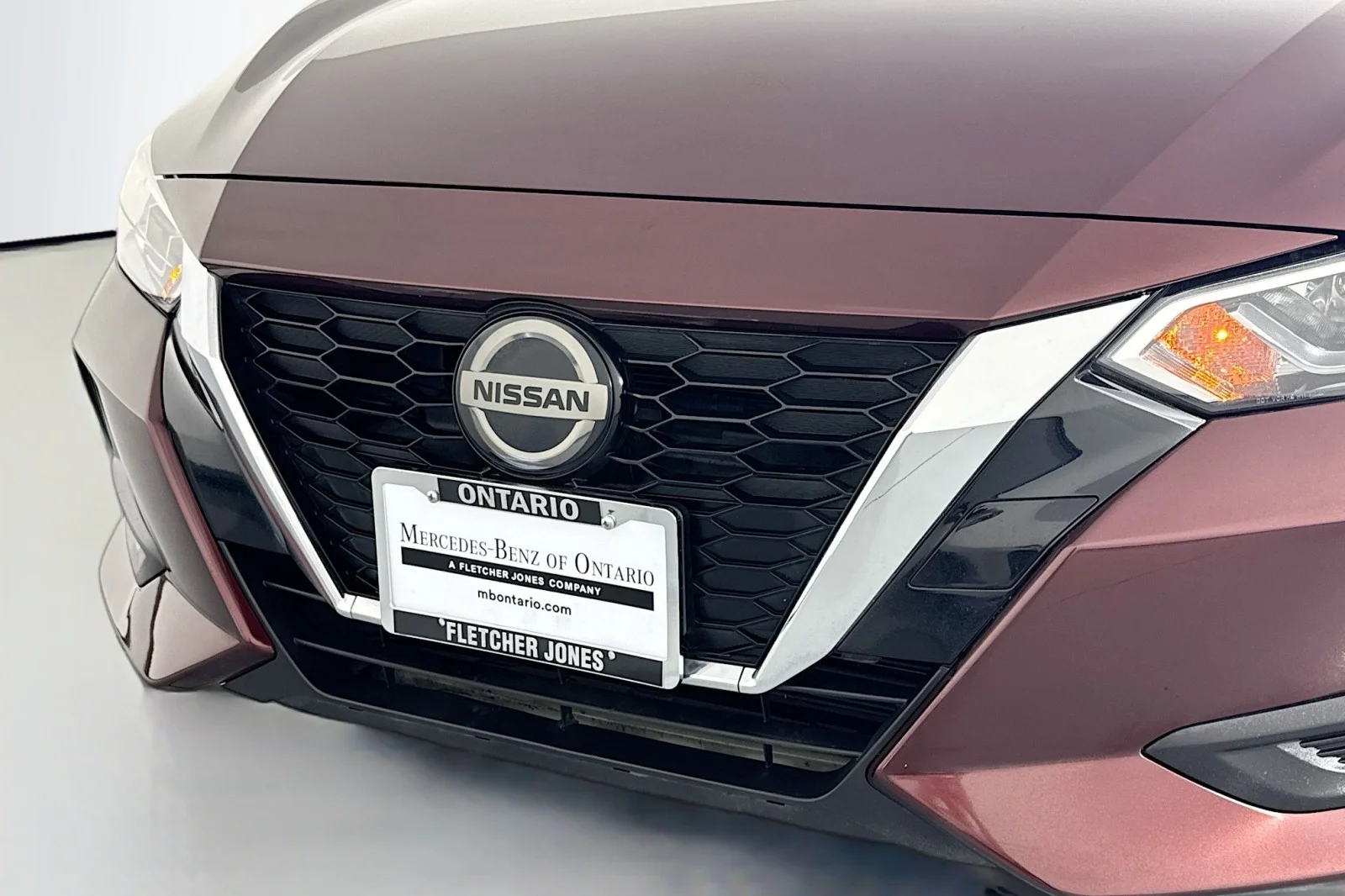 Used 2021 Rosewood Metallic Nissan SV 2.0 CVT image 13
