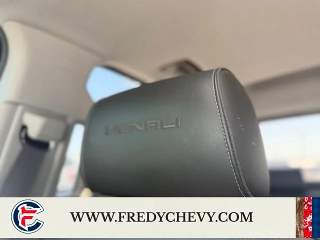Used 2015 WHITE DIAMOND TRICOAT GMC Denali image 32