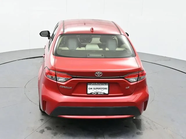 Used 2020 Barcelona Red Metallic Toyota LE image 22