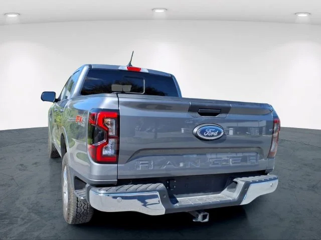 Used 2025 Gray Ford Lariat image 16