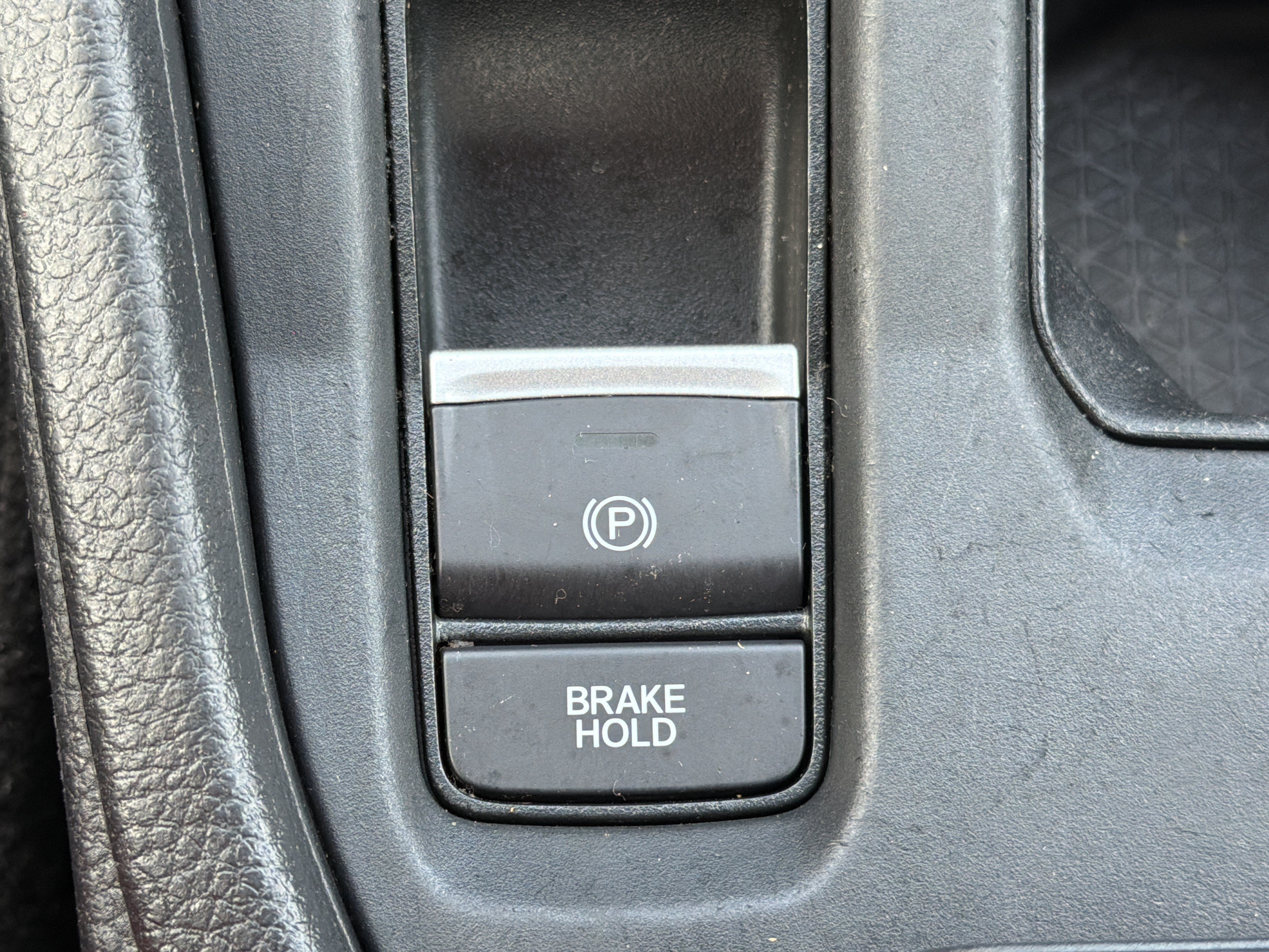 Used 2023 Meteorite Gray Metallic Honda LX image 7