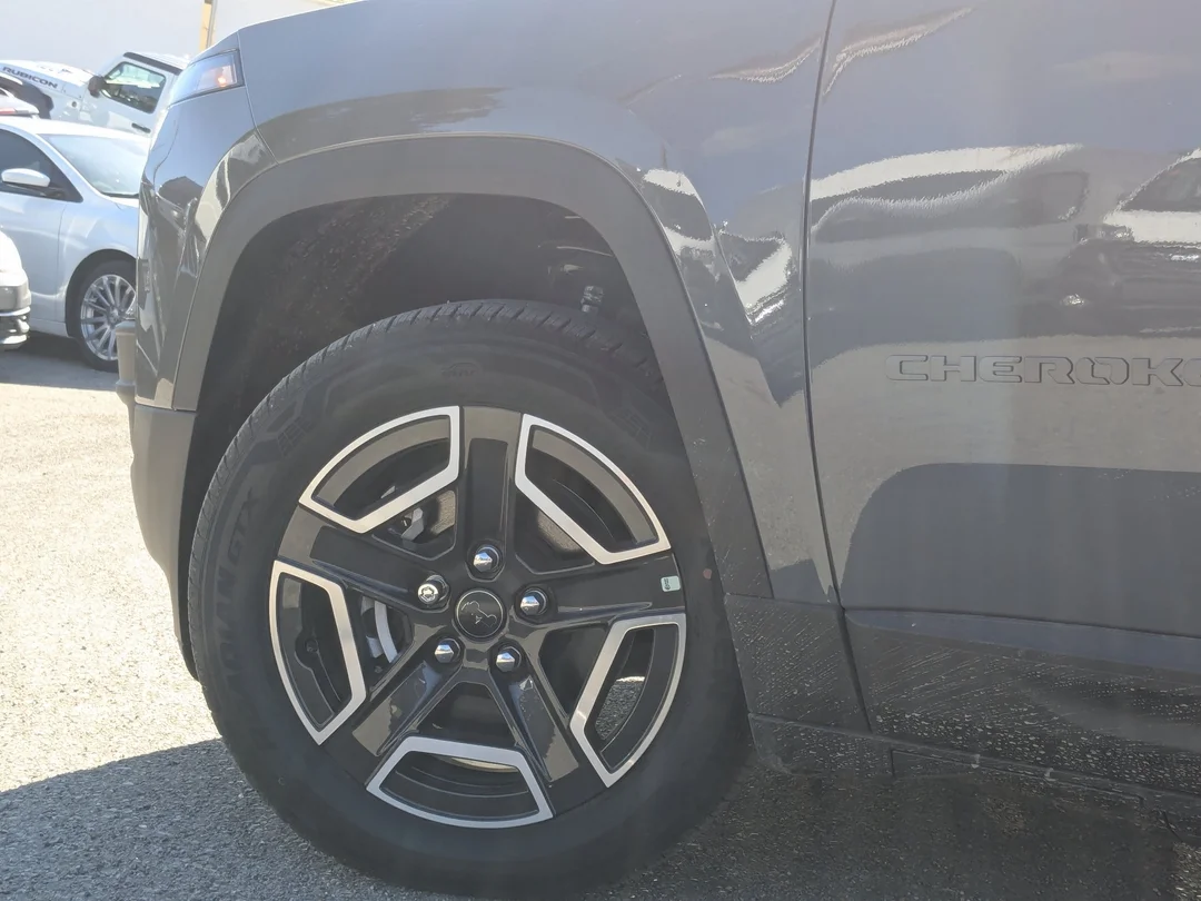 New 2026 Grey Jeep Limited - - 4x4 - Preferred Package 23G - Mopar Interior Protection Pckge-  Pano Sunroof & More! image 9