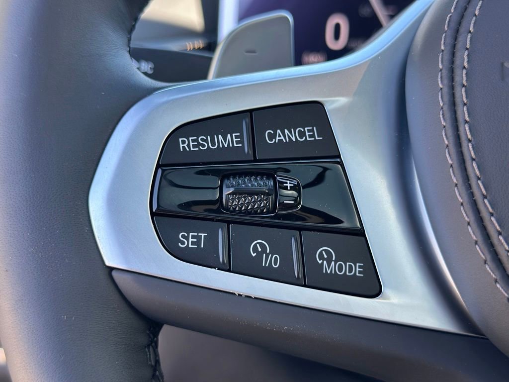 New 2027 Black Sapphire Metallic BMW xDrive40i image 31