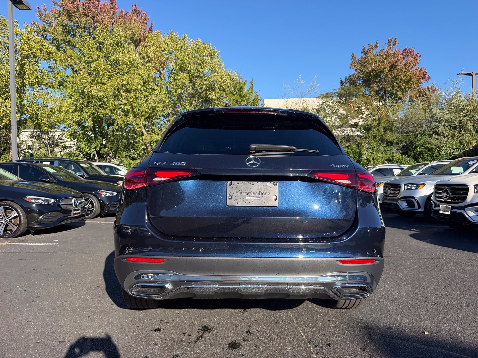 Used 2023 Blue Mercedes-Benz GLC 300 image 10