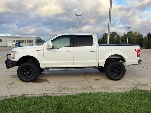 Used 2018 Oxford White Ford Lariat image 2