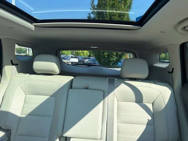 Used 2023 Summit White GMC Denali image 15