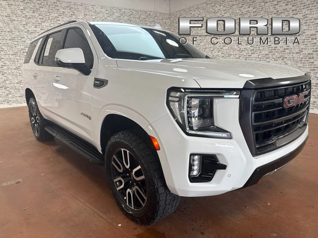 Used 2023 White GMC AT4 image 1