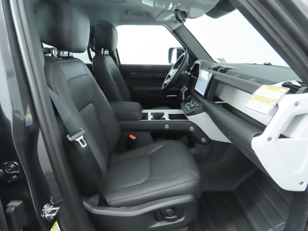 Used 2025 Carpathian Grey Prem Met Land Rover S image 22