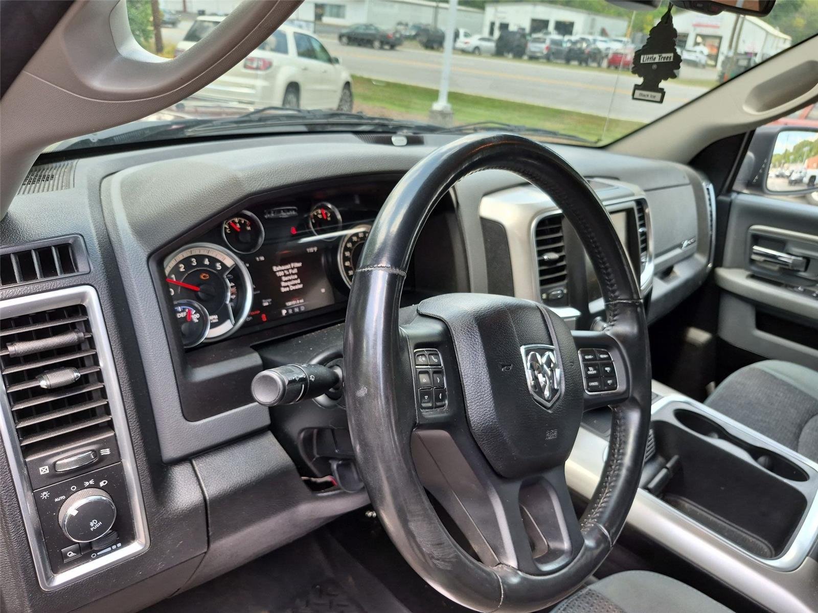 Used 2017 Delmonico Red Pearlcoat Ram Big Horn image 19