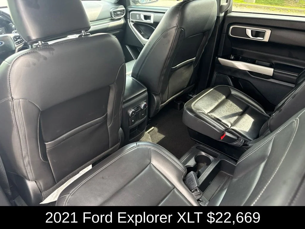 Used 2021 Black Ford XLT image 14