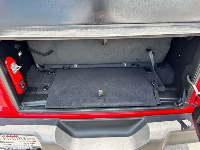 Used 2020 Red Jeep Sport S image 22
