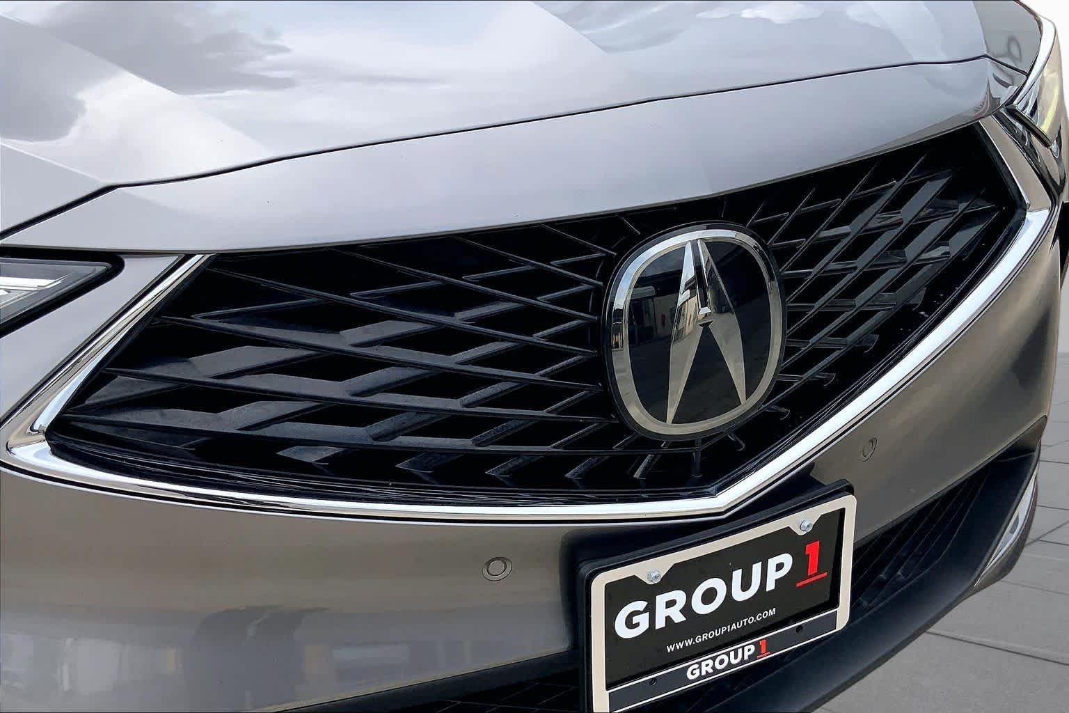 Used 2025 Liquid Carbon Metallic Acura w/Technology Package image 30