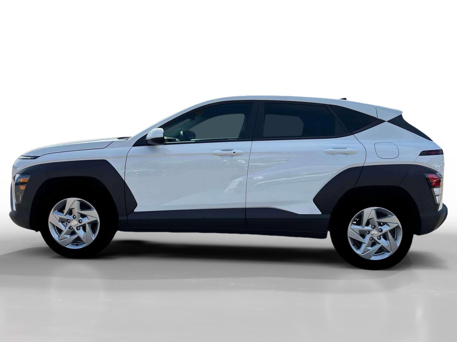 New 2026 Atlas White Hyundai SE FWD image 3