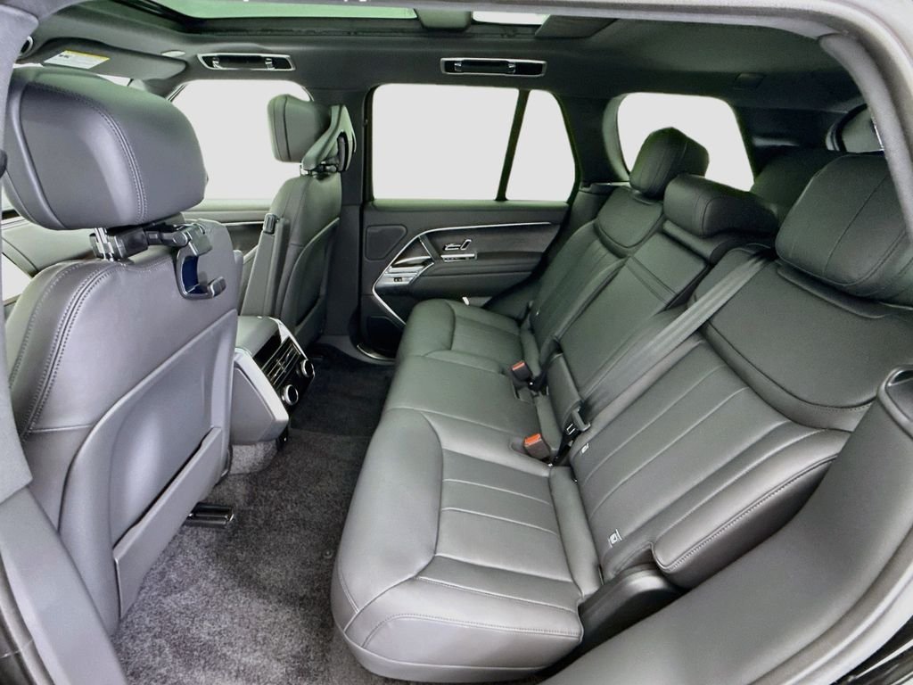 New 2026 Santorini Black Land Rover SE image 21