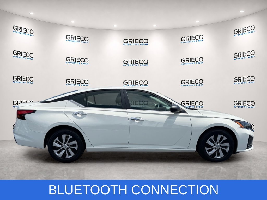 Used 2025 White Nissan 2.5 S image 8