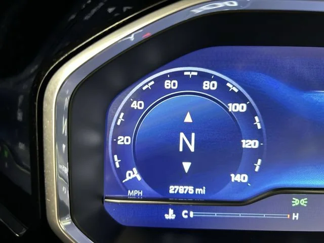 Used 2024 Summit White Chevrolet RST image 28