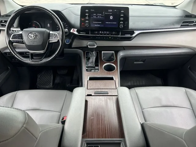 Used 2021 Predawn Gray Mica Toyota XLE image 17