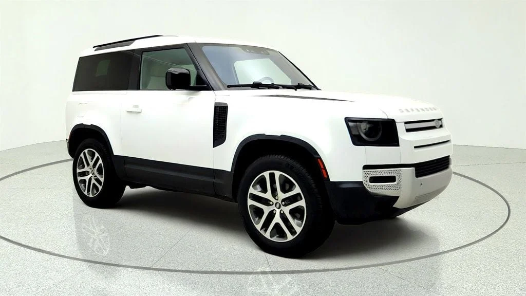 Used 2021 Fuji White Land Rover 90 S AWD w/ Premium LED Lights & Meridian Audio image 3