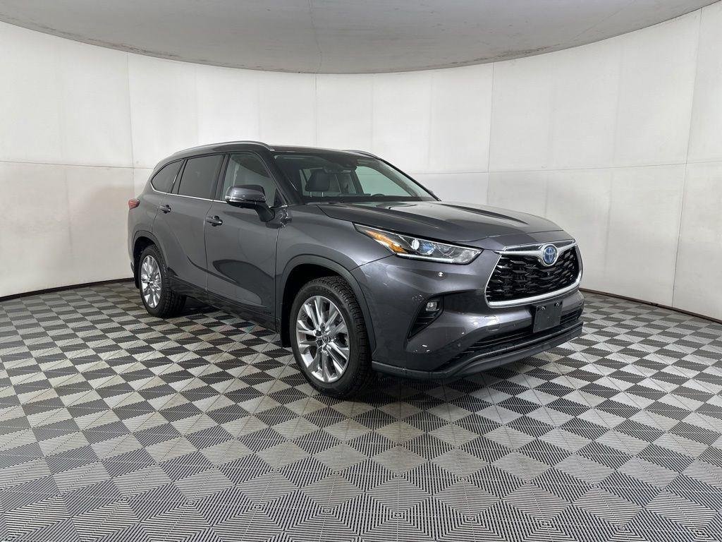 Used 2023 Magnetic Gray Metallic Toyota Limited image 8