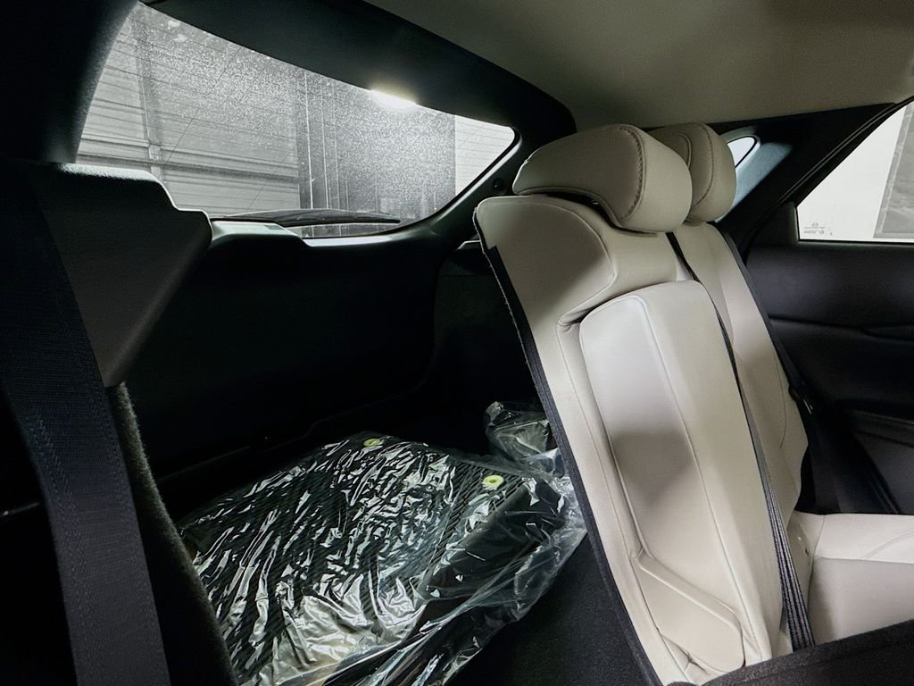 2025 Mazda CX-30 Preferred - Photo 29