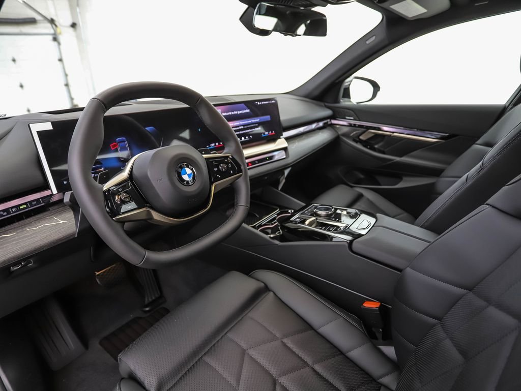 Used 2027 Black Sapphire Metallic BMW 530i xDrive image 10
