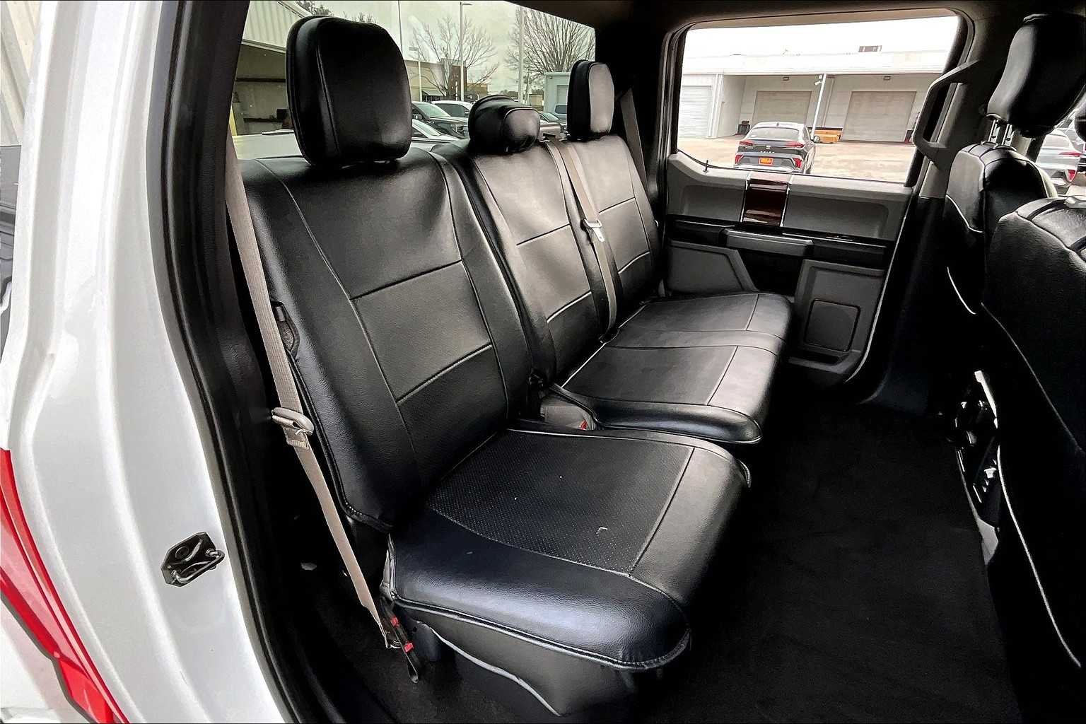 Used 2019 Oxford White Ford XLT image 18