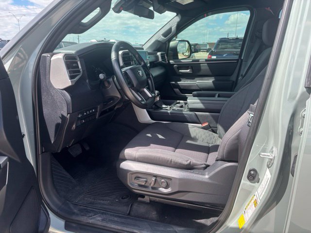 Used 2025 Black GMC Elevation image 8