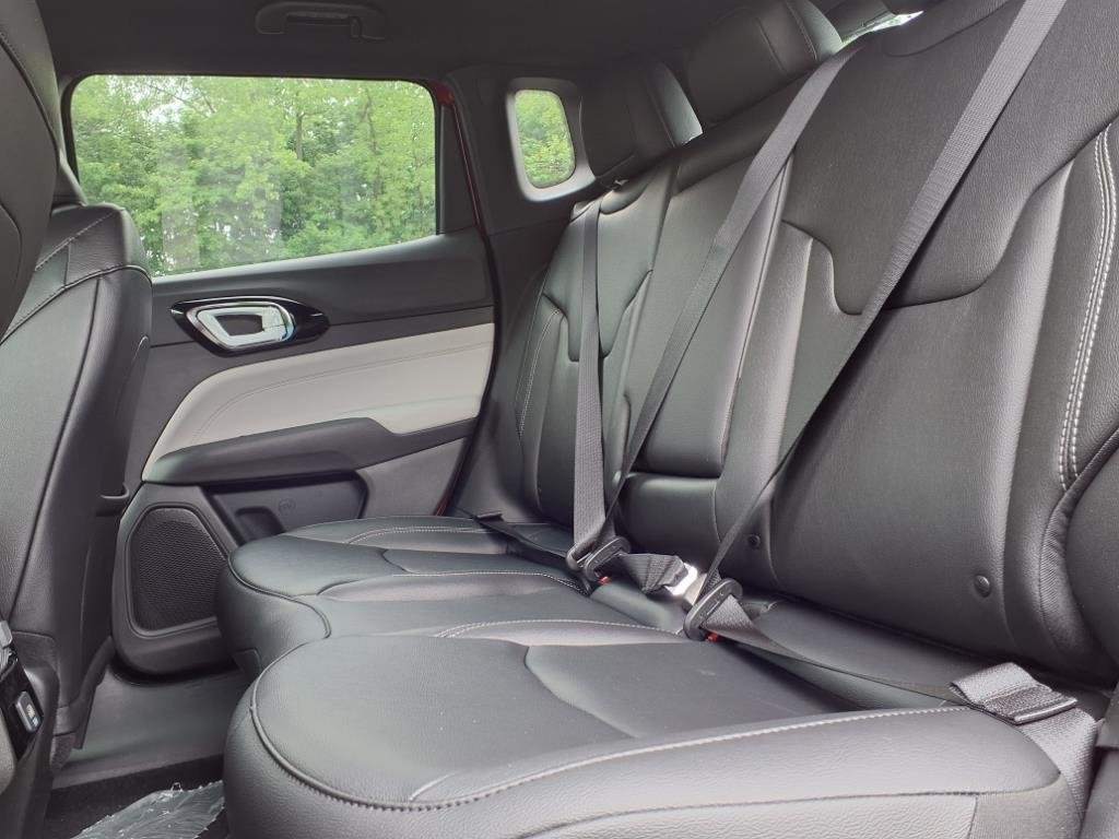 2025 Jeep Compass Limited - Photo 10