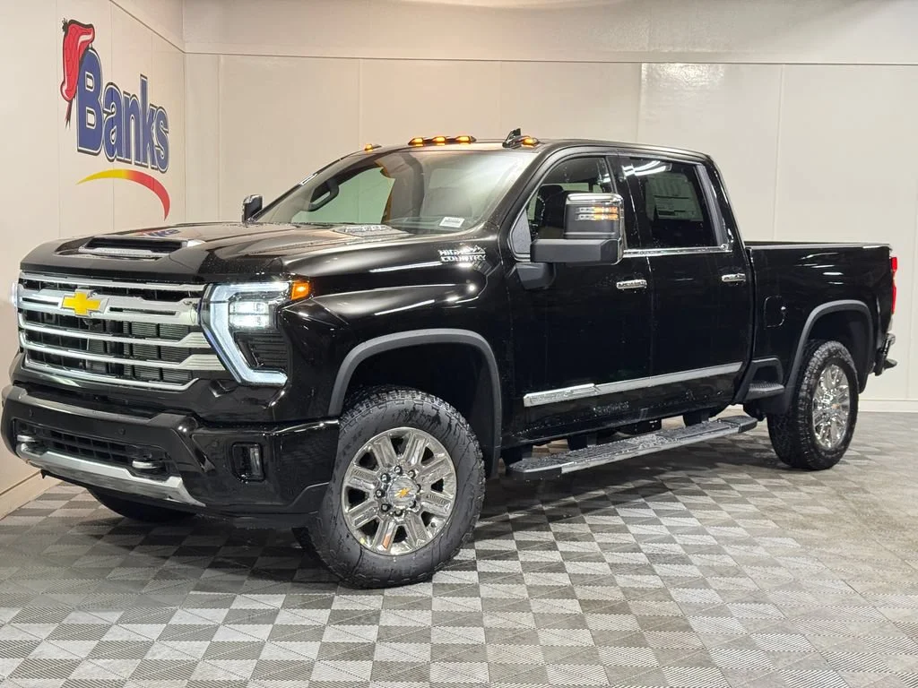 New 2026 Black Chevrolet High Country image 2
