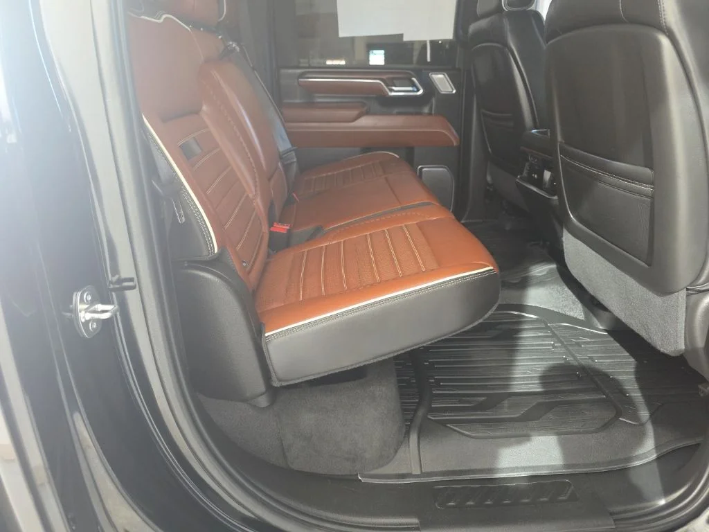 Used 2024 Onyx Black GMC Denali Ultimate image 27