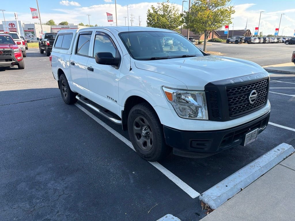 Used 2017 White Nissan S image 5