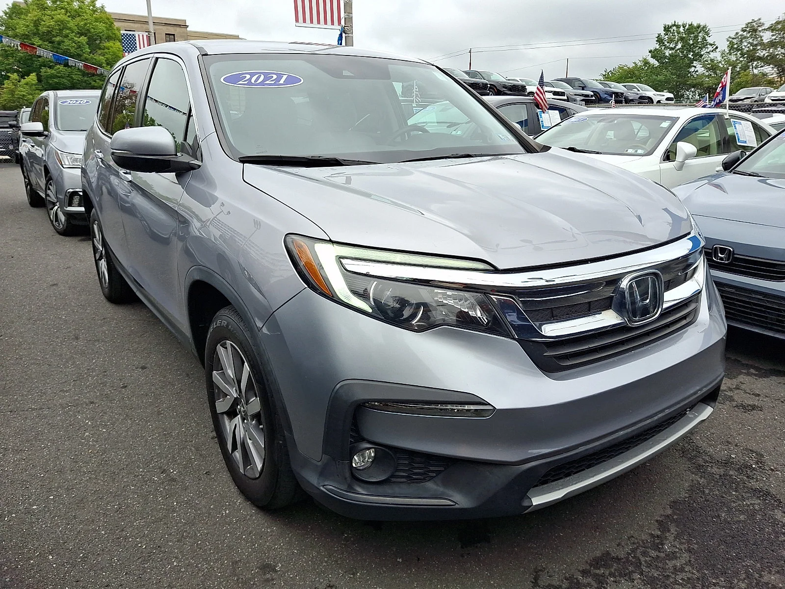 Used 2021 Lunar Silver Metallic Honda EX image 3