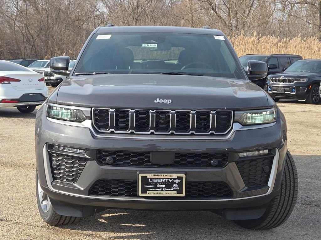 New 2026 Baltic Gray Metallic Clear-Coat Exterior Paint Jeep Limited image 6