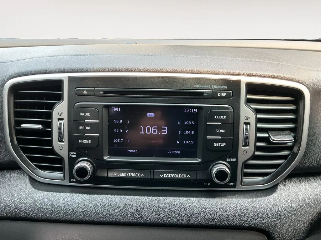 Used 2018 White Kia LX image 14