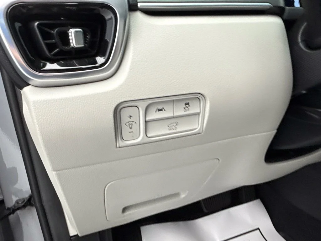 Used 2023 Gray Kia SX image 19