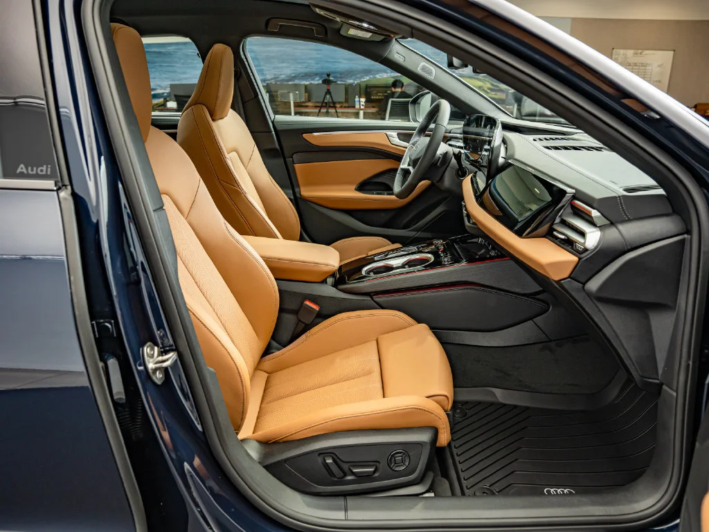 2026 Audi A6 Premium Plus - Photo 35