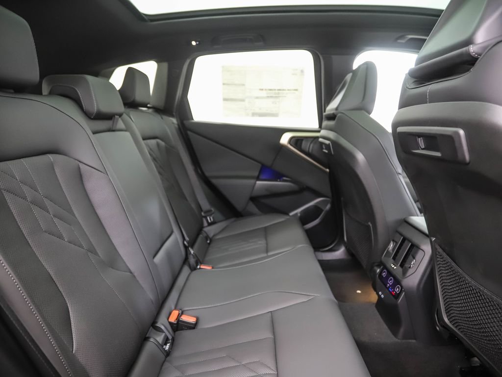 Certified Used 2025 Dark Graphite BMW 30 xDrive image 25