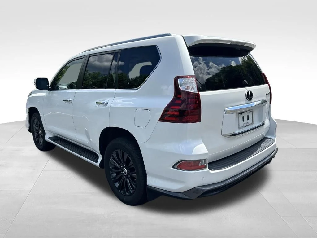 Used 2022 White Lexus 460 Luxury image 3