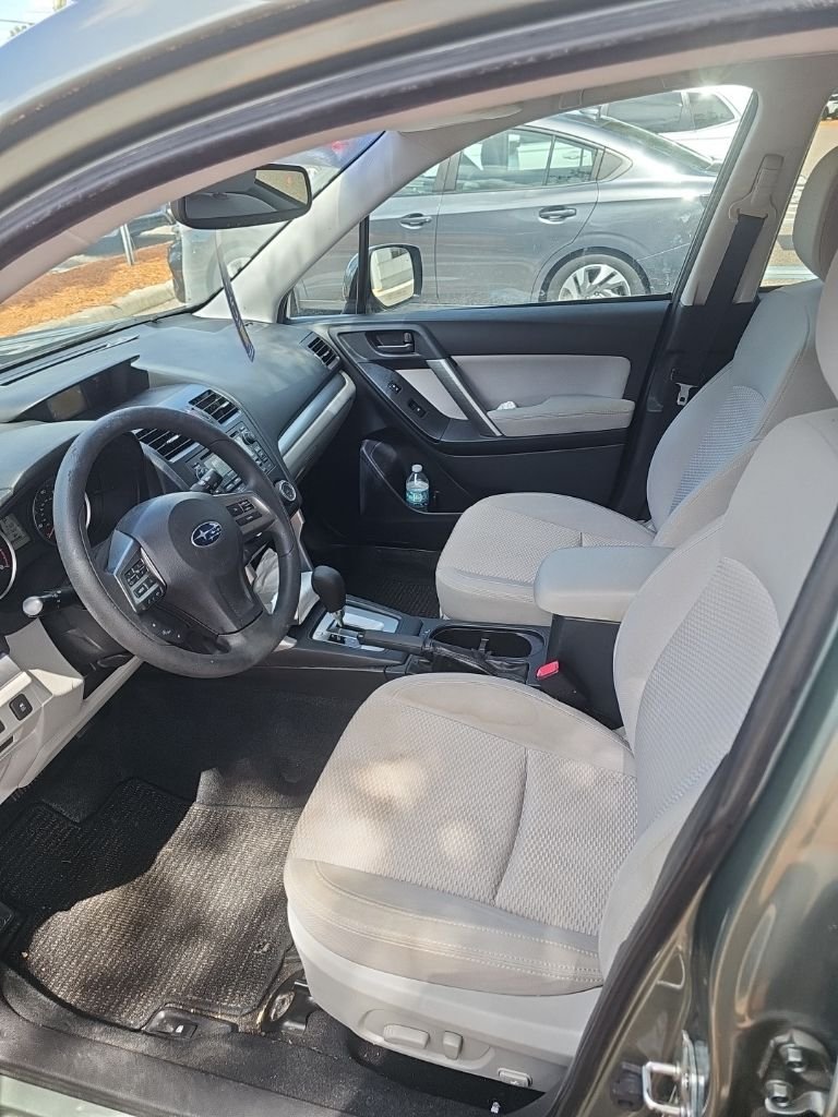 Used 2015 Green Subaru 2.5i Premium image 4