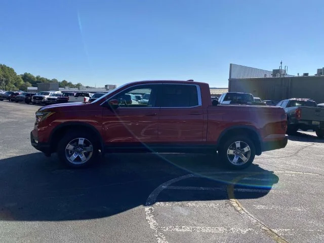 Certified Used 2025 Radiant Red Metallic II Honda RTL image 38