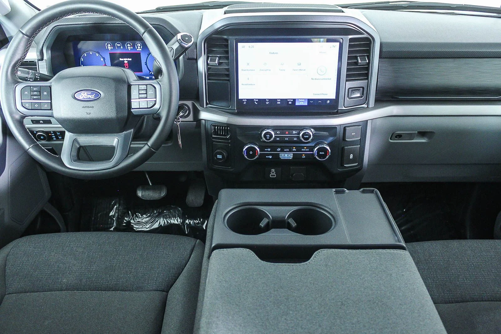 Used 2025 White Ford XLT image 13