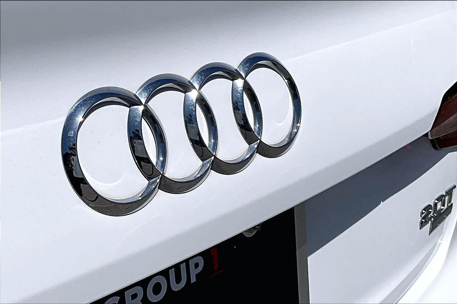 Used 2018 Glacier White Metallic Audi Premium image 62