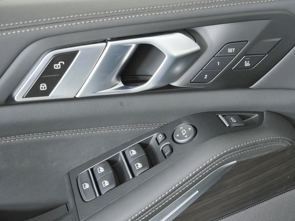 New 2026 Brooklyn Grey Metallic BMW xDrive40i image 37