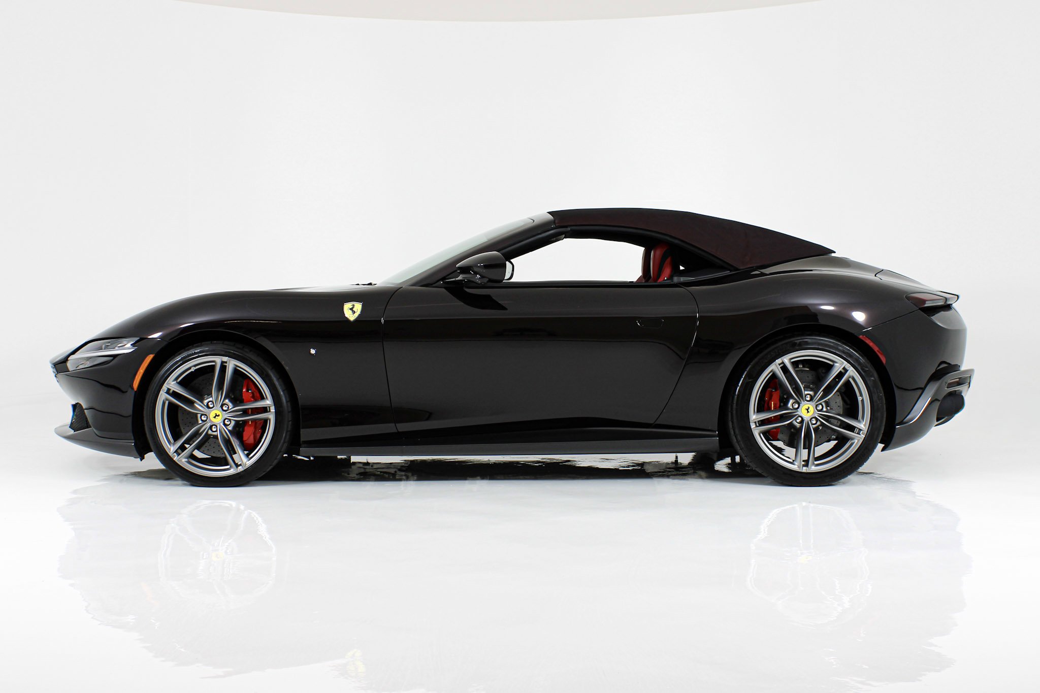 Certified Used 2024 Nero Purosangue Ferrari  image 6