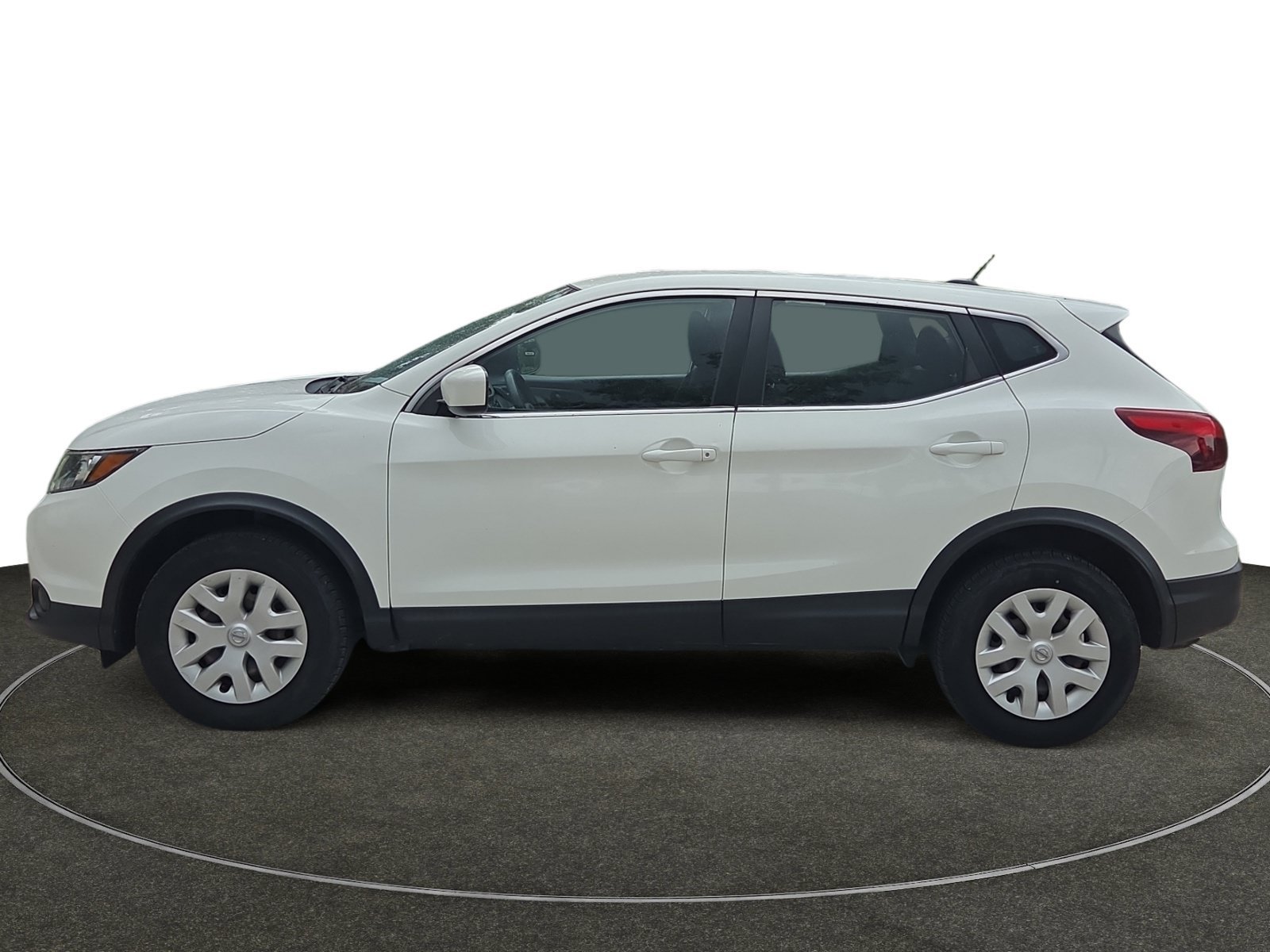 Used 2018 Nissan Rogue Sport S with VIN JN1BJ1CR8JW257625 for sale in Clive, IA