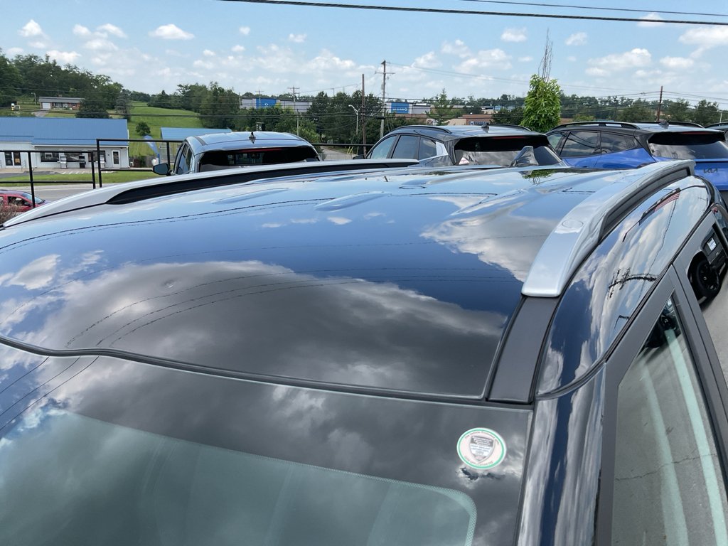 Certified Used 2024 Clear White/Black Roof Kia S image 6