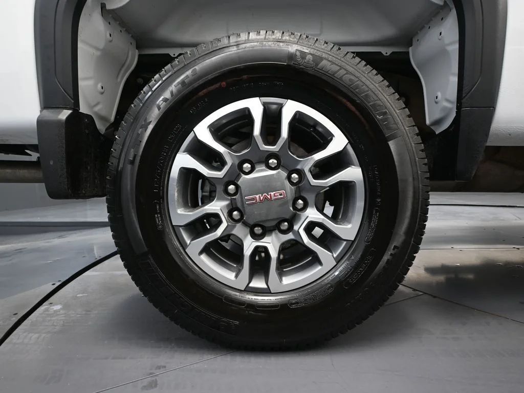 2025 GMC Sierra 3500HD SLE - Photo 17