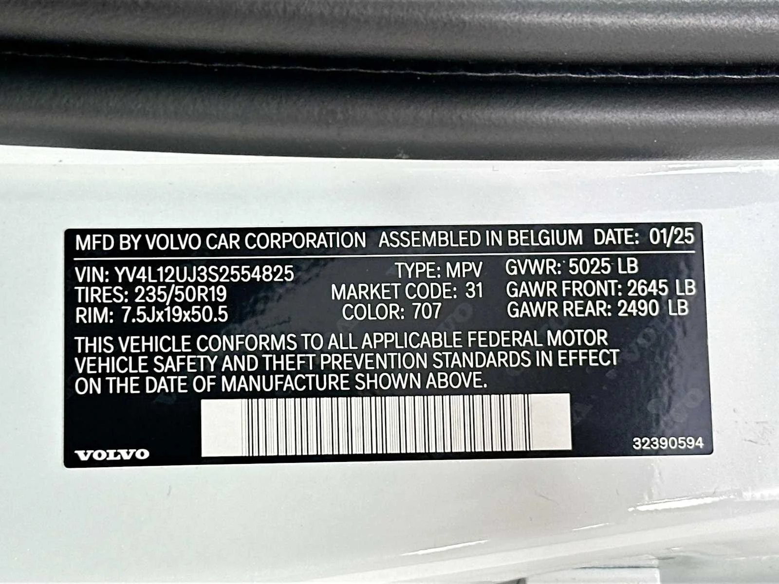 2025 Volvo XC40 Core - Photo 30