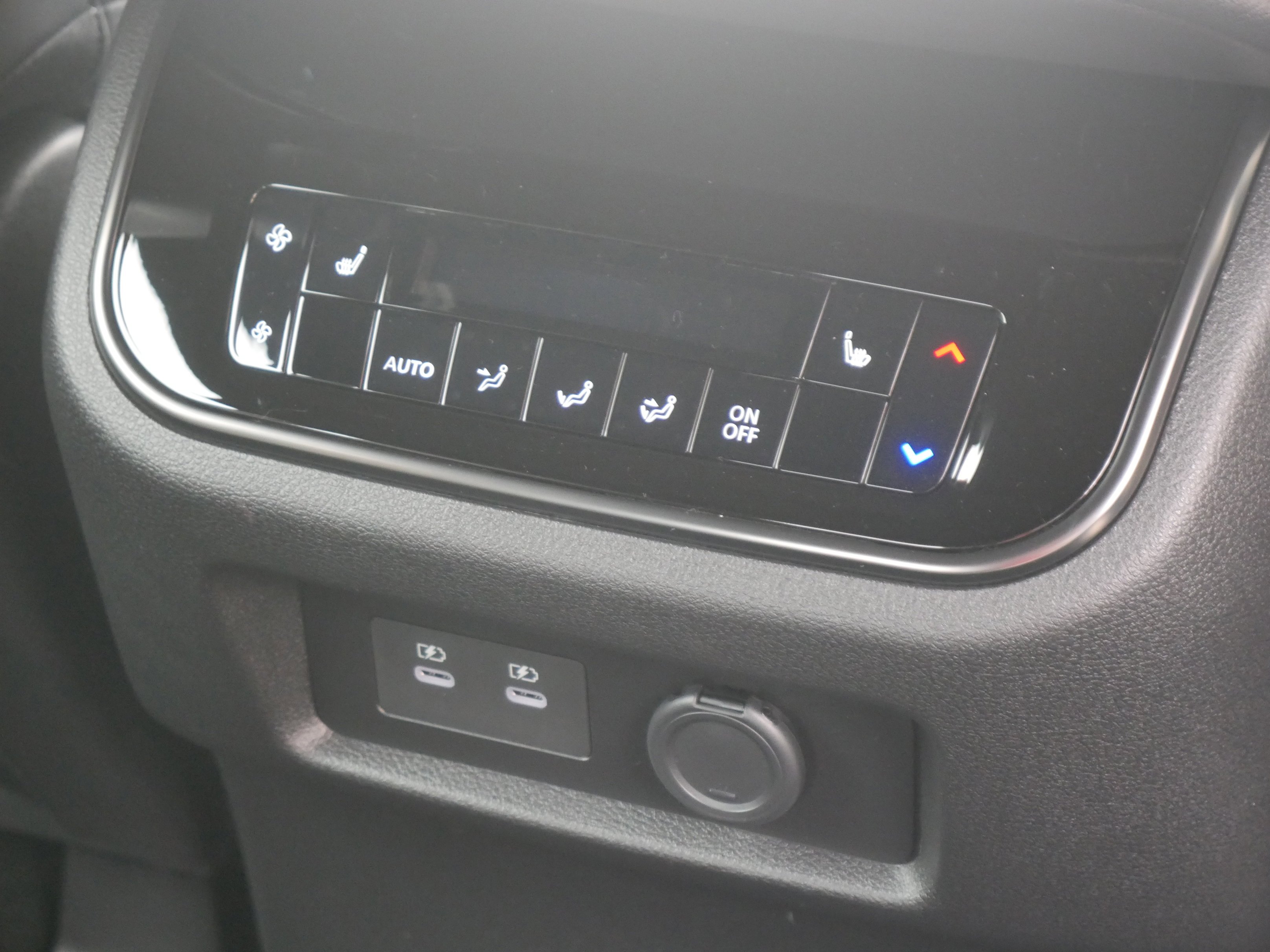 2026 Nissan Armada PRO-4X - Photo 34