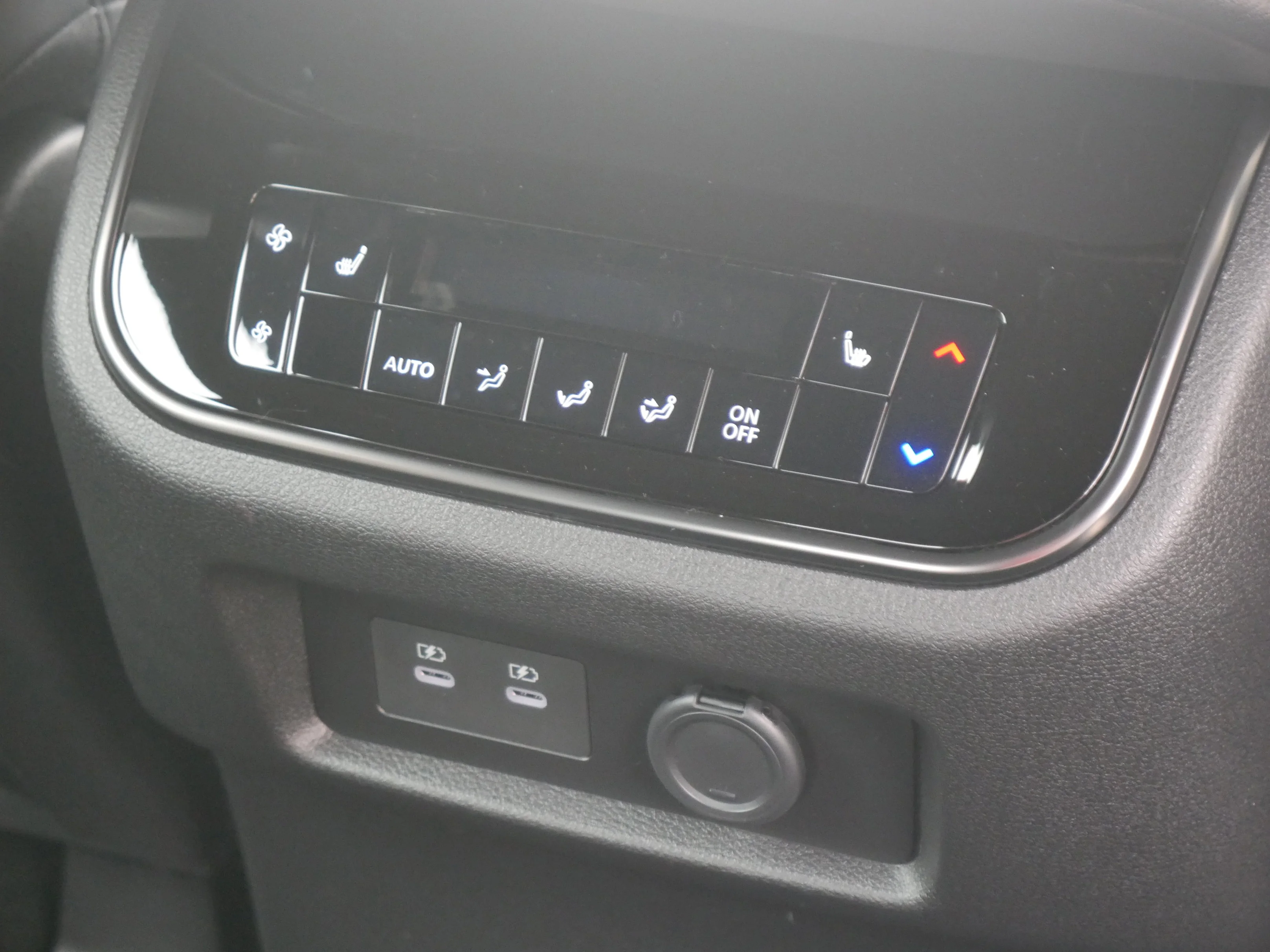 2026 Nissan Armada PRO-4X - Photo 34